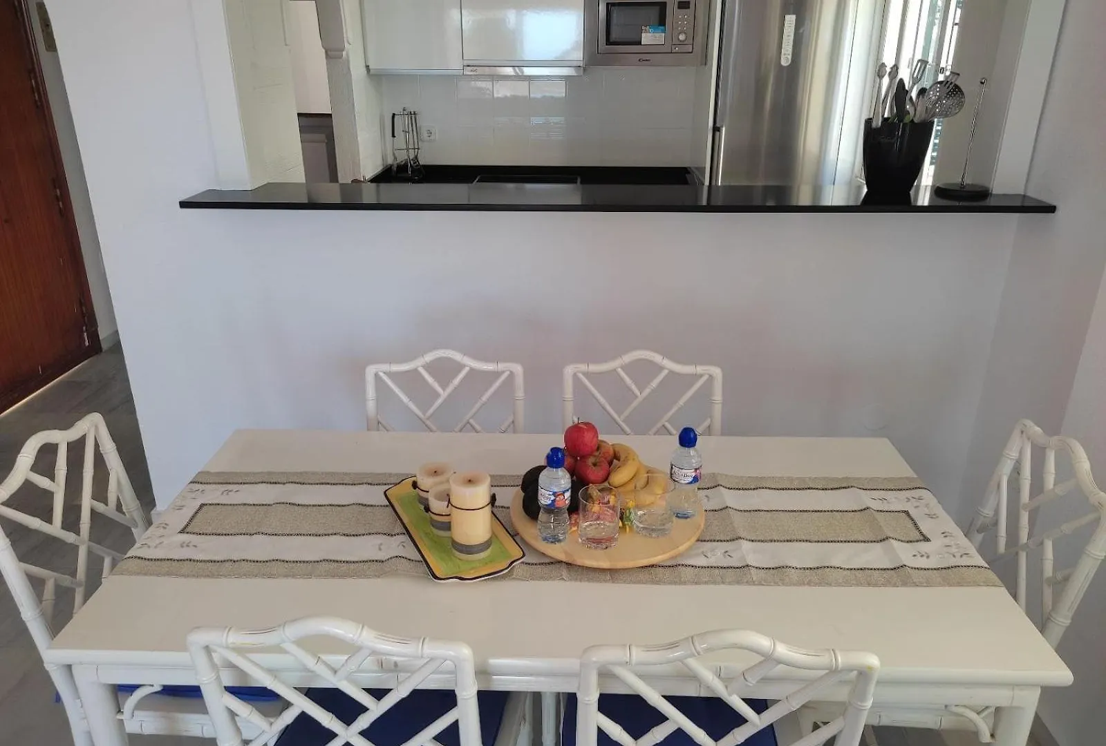 2 Bedrooms Sea View Apartment In Calahonda Sitio de Calahonda Espanha